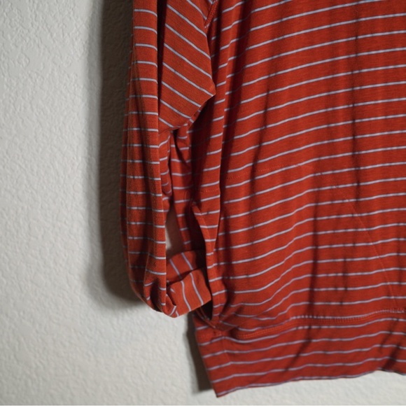 Prana Women's Sol Protect Gingerbread Stripe Turtleneck size Medium - Picture 5 of 13